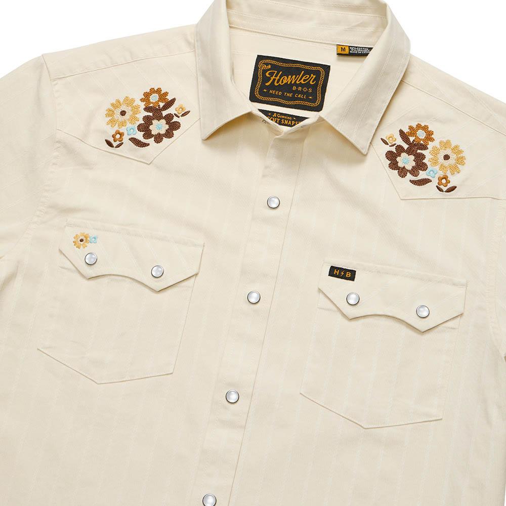 Howler Brothers Crosscut Deluxe Snapshirt Men's in Flower Power Off White Dobby